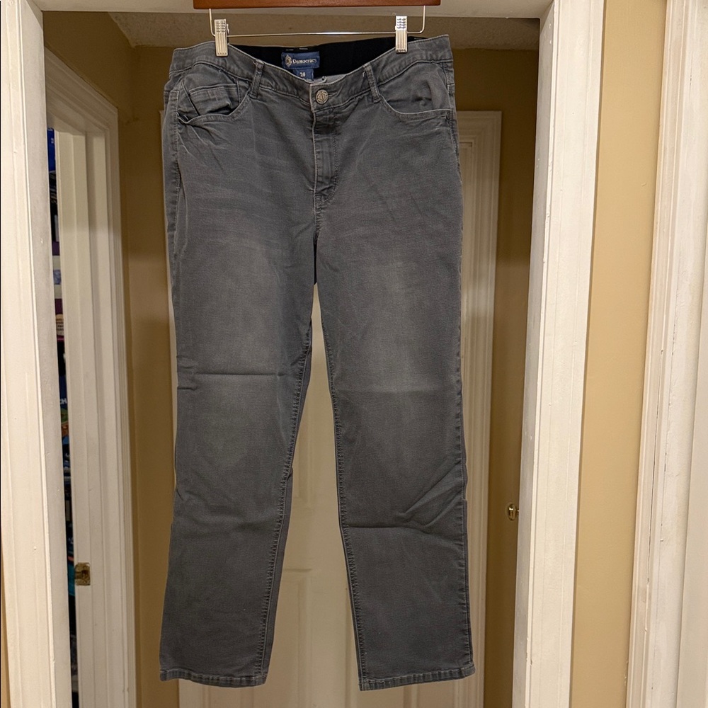 Democracy Women's Gray Straight Leg Jeans